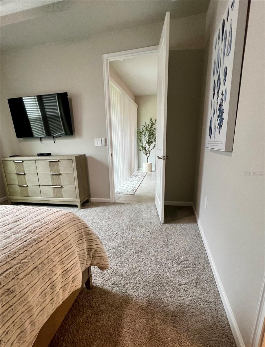 SUNSTONE VLG F5 PH 2 - Residential Lease