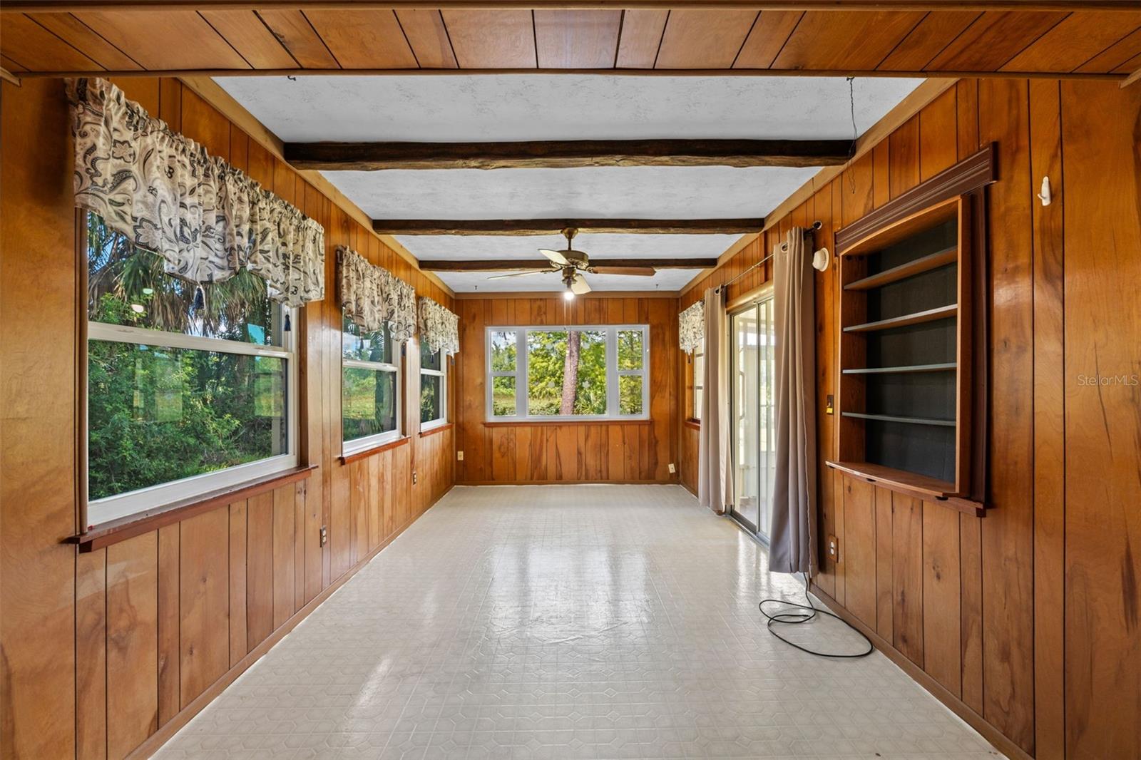 SILVER LAKE PARK - Residential