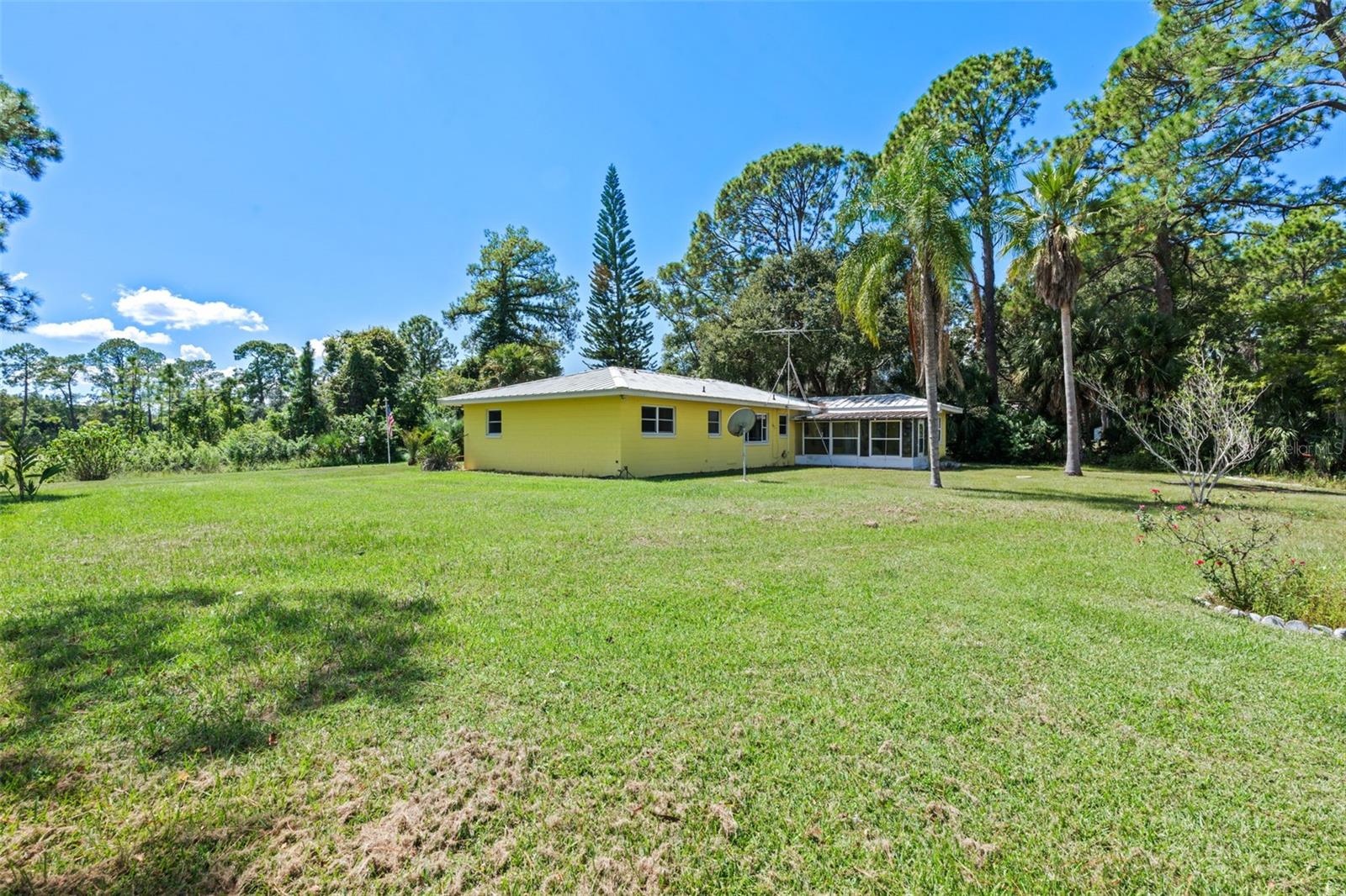 SILVER LAKE PARK - Residential