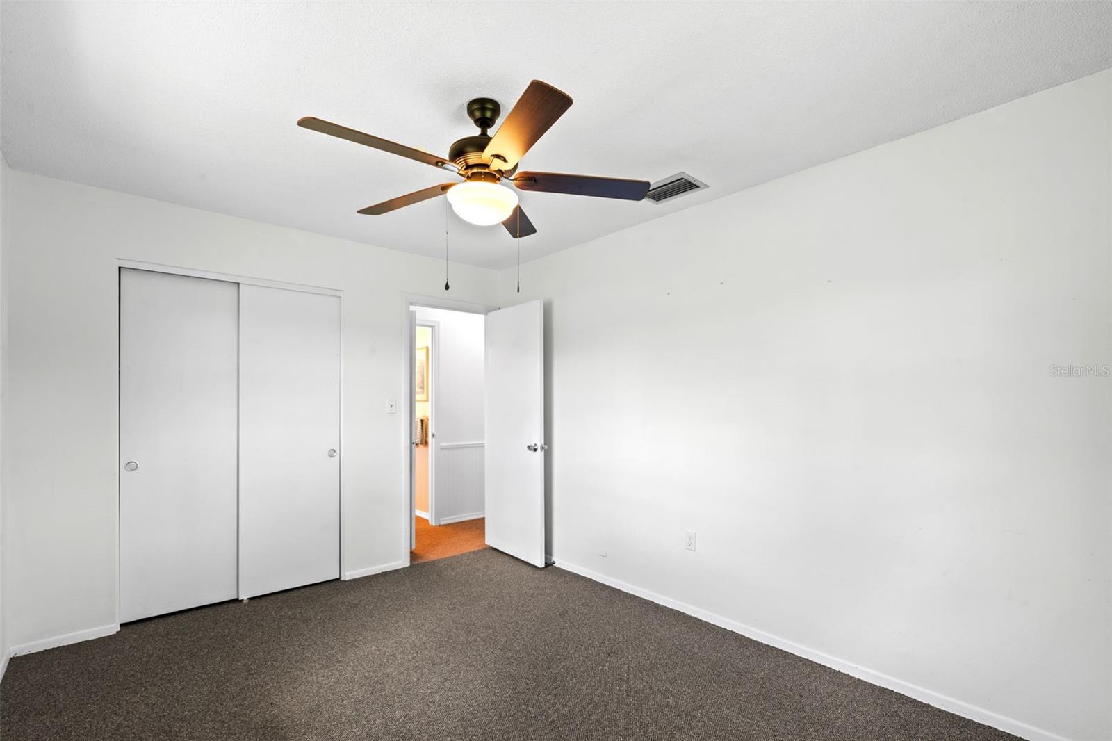 SILVER LAKE PARK - Residential