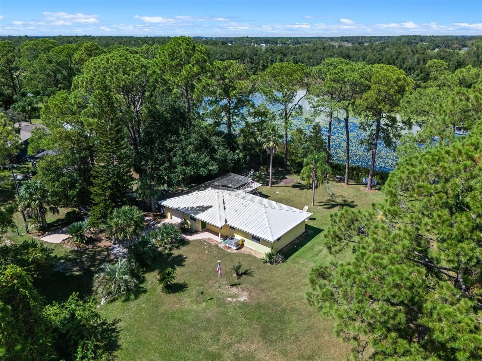 SILVER LAKE PARK - Residential