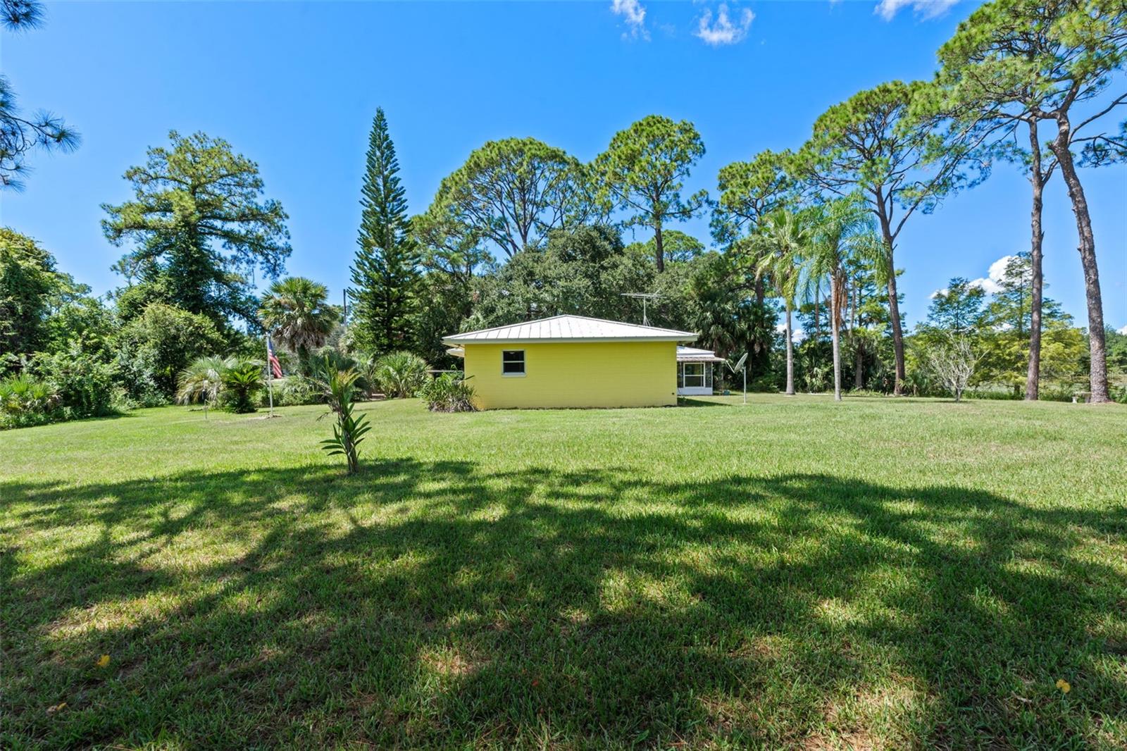 SILVER LAKE PARK - Residential