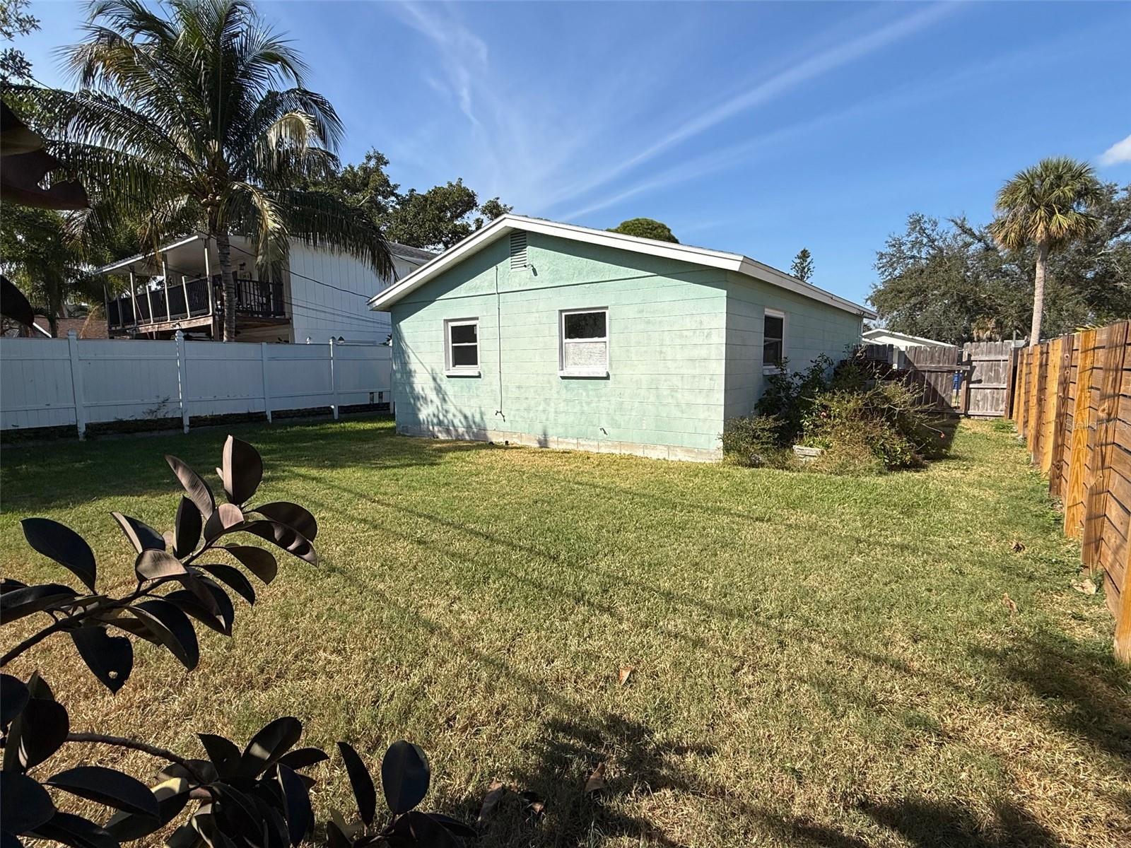 SHOREACRES CENTER - Residential