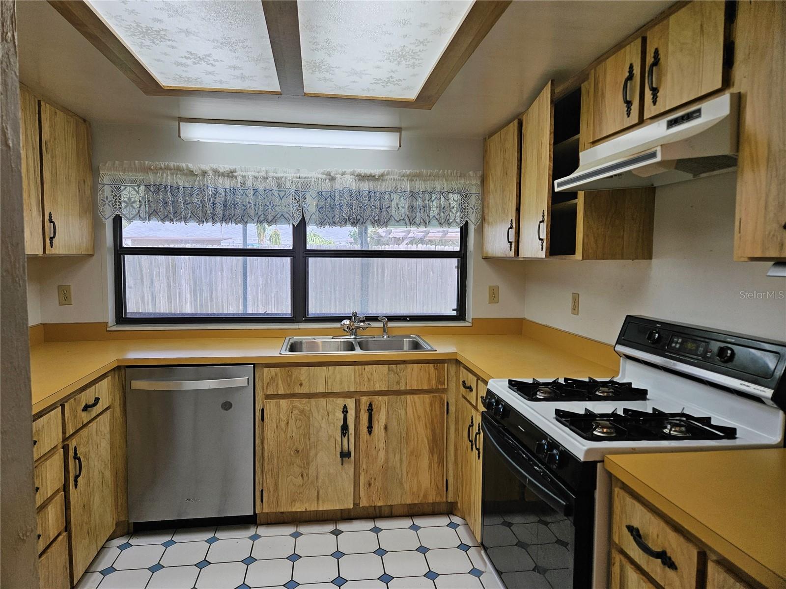 COVENTRY FOREST SEC 06 - Residential