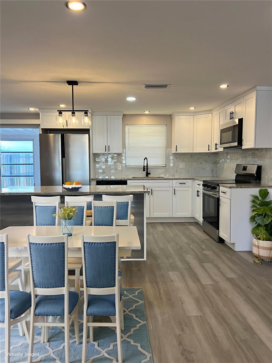 TAHITIAN HOMES - Residential