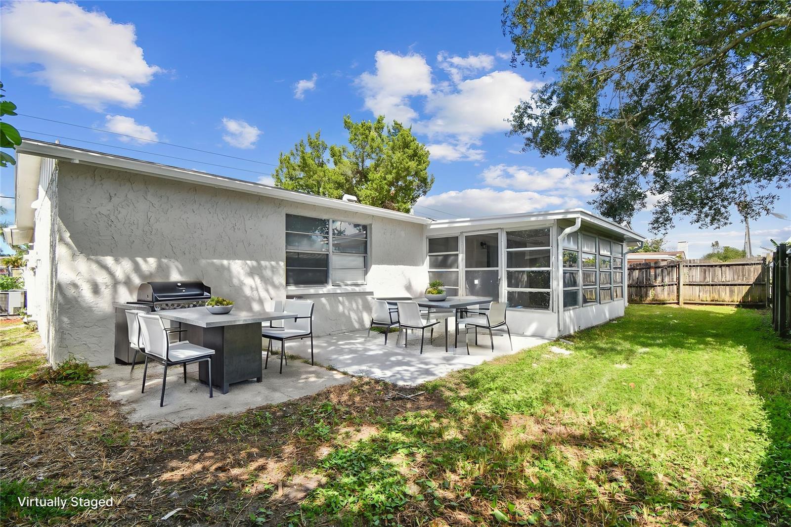 TAHITIAN HOMES - Residential