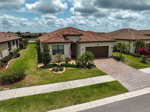 20542 TRATTORIA LOOP VENICE FL 34293