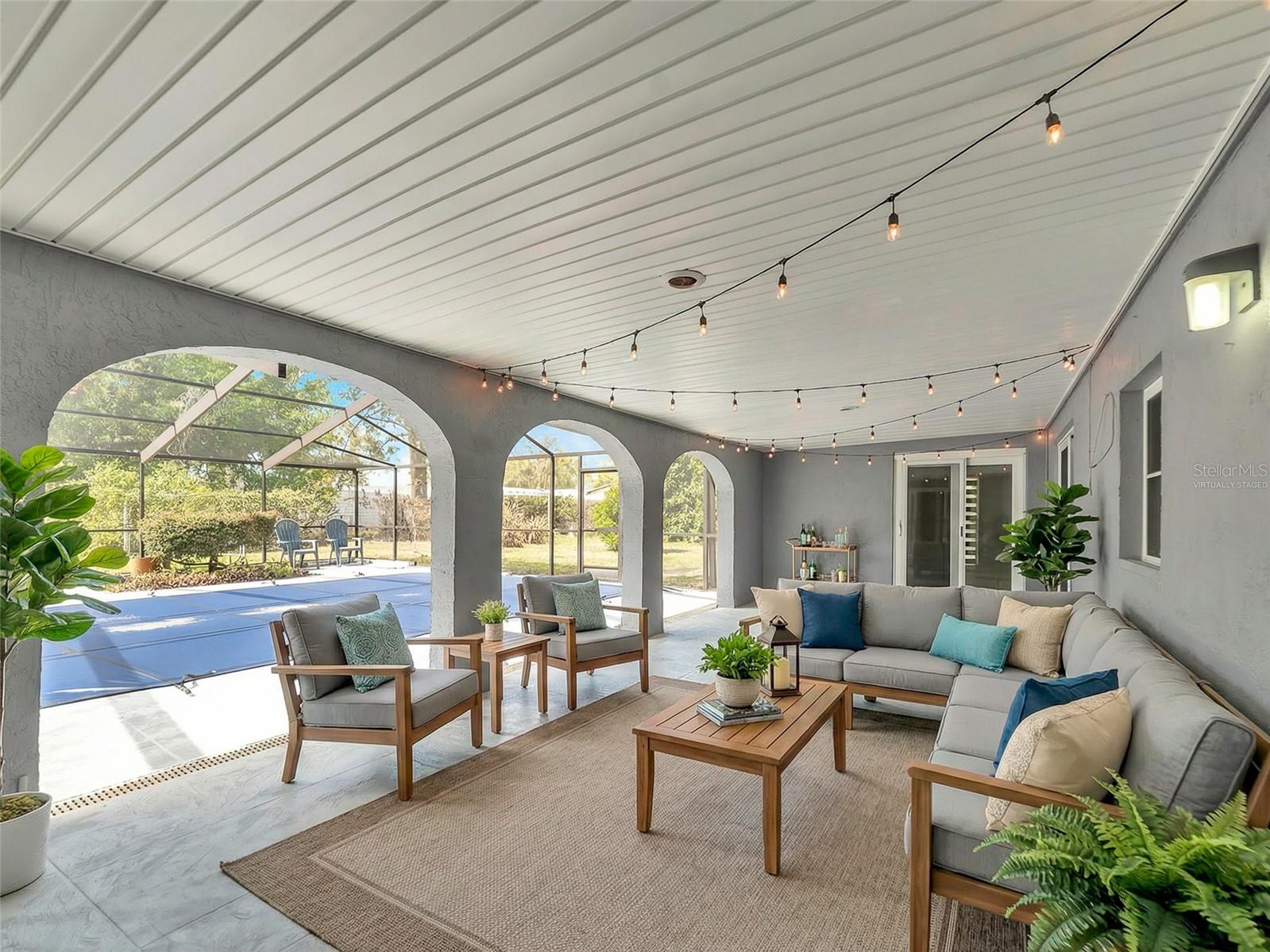 TAMPA DOWNS HEIGHTS - Residential