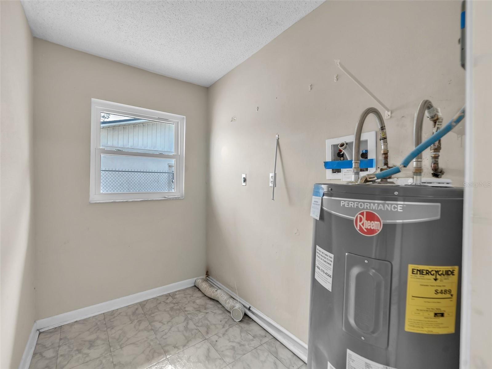 TAMPA DOWNS HEIGHTS - Residential