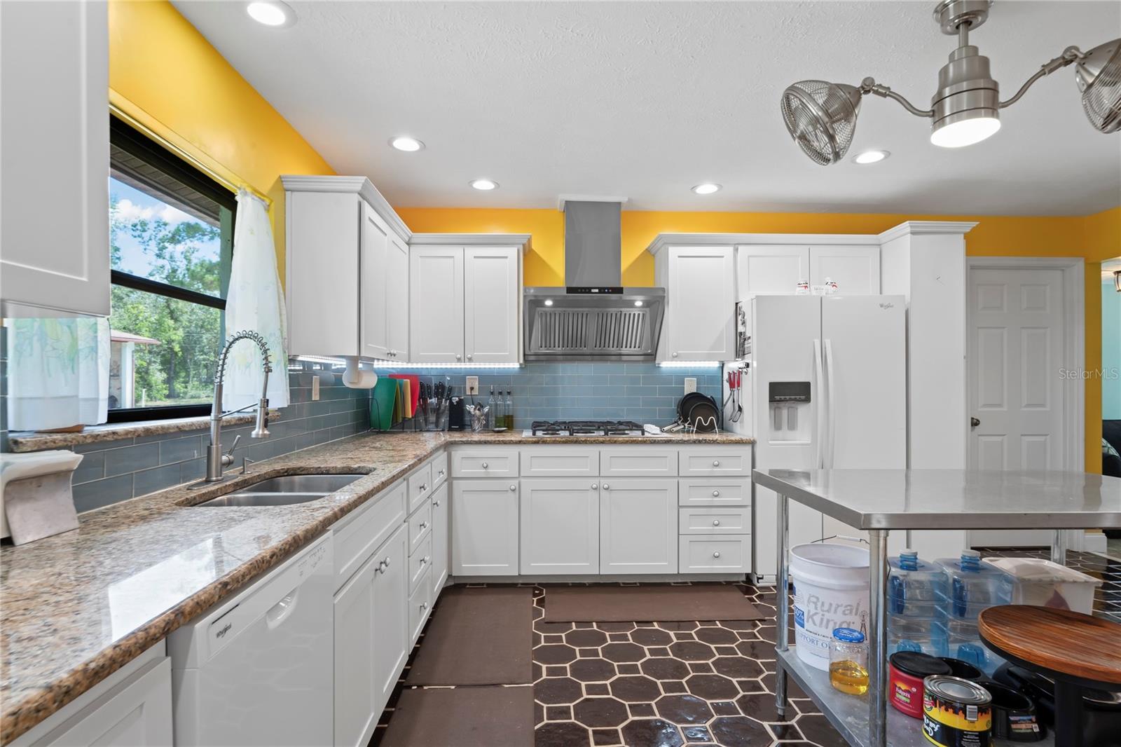 HIGHLANDS UNREC - Residential