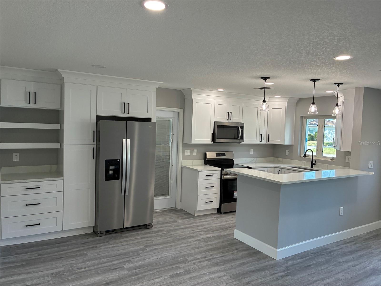 SUN-LIT SHORES - Residential Lease