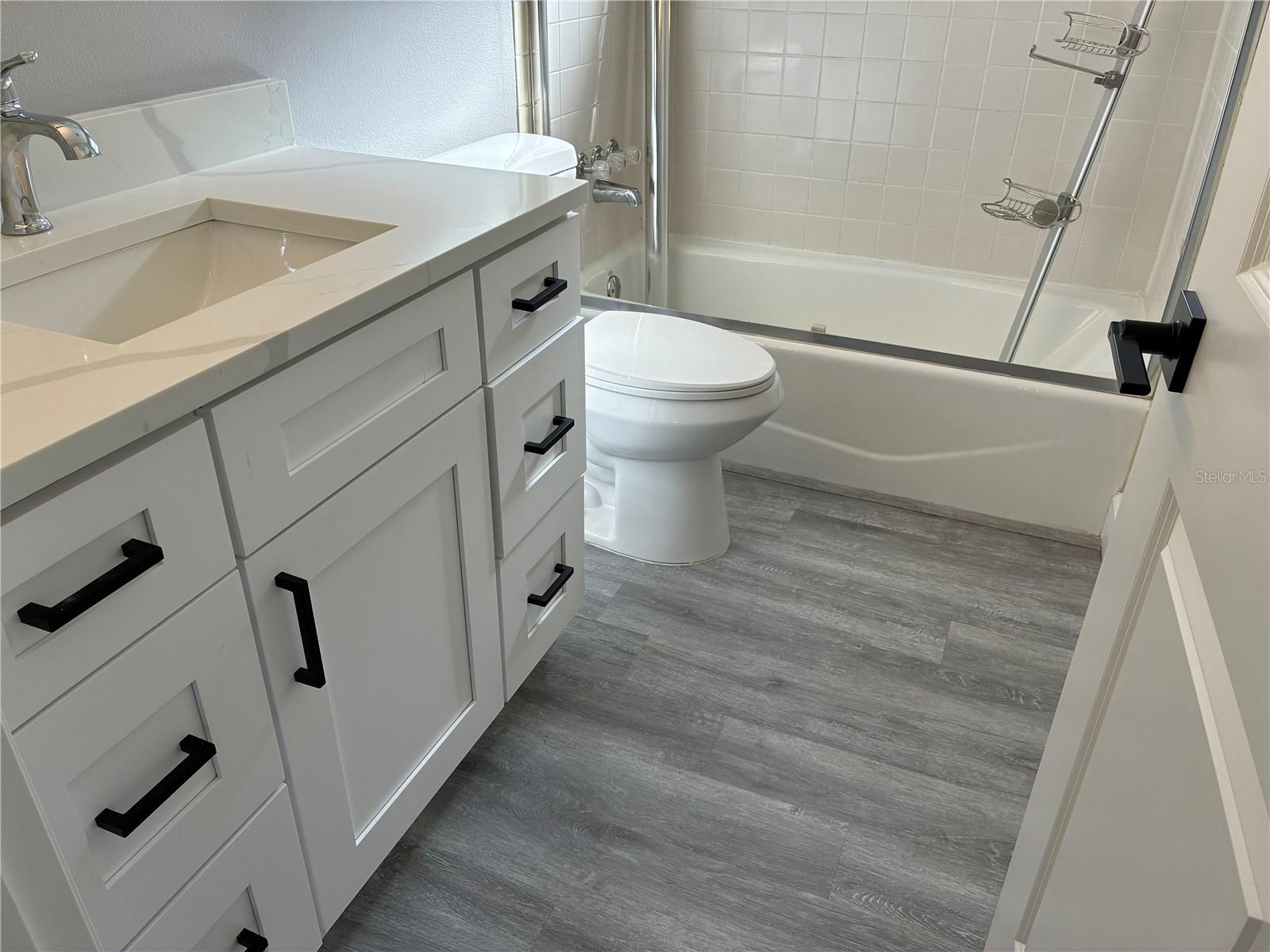 SUN-LIT SHORES - Residential Lease