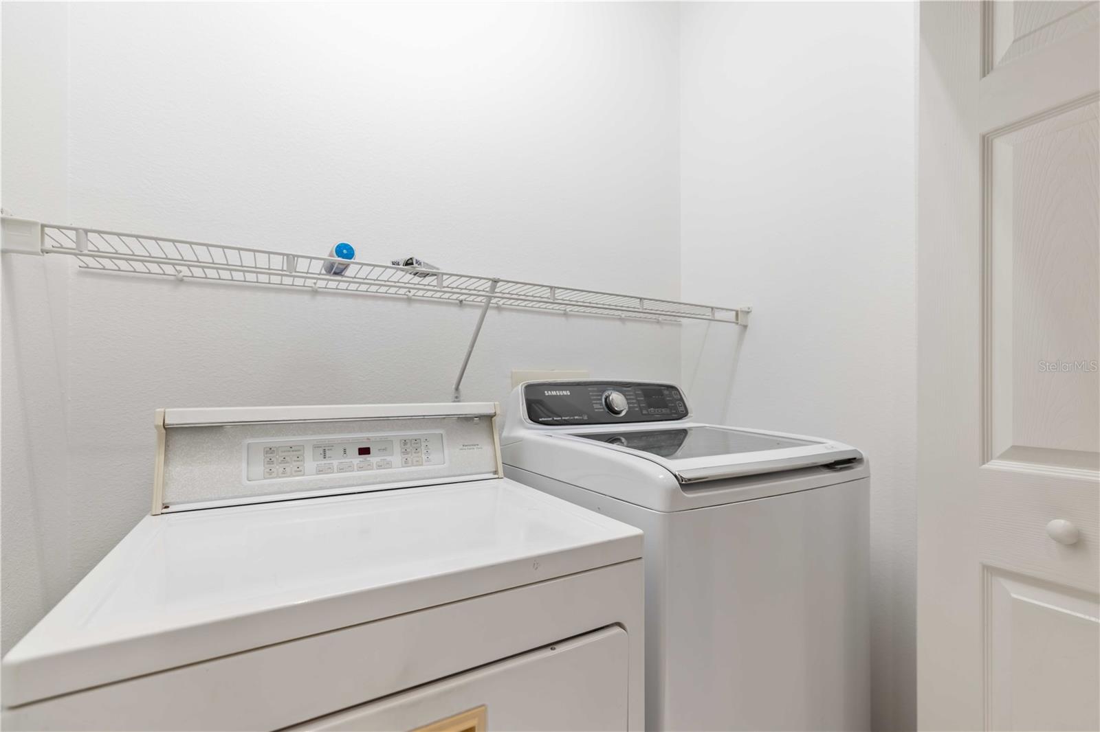 LAKERIDGE FALLS PH 1C - Residential