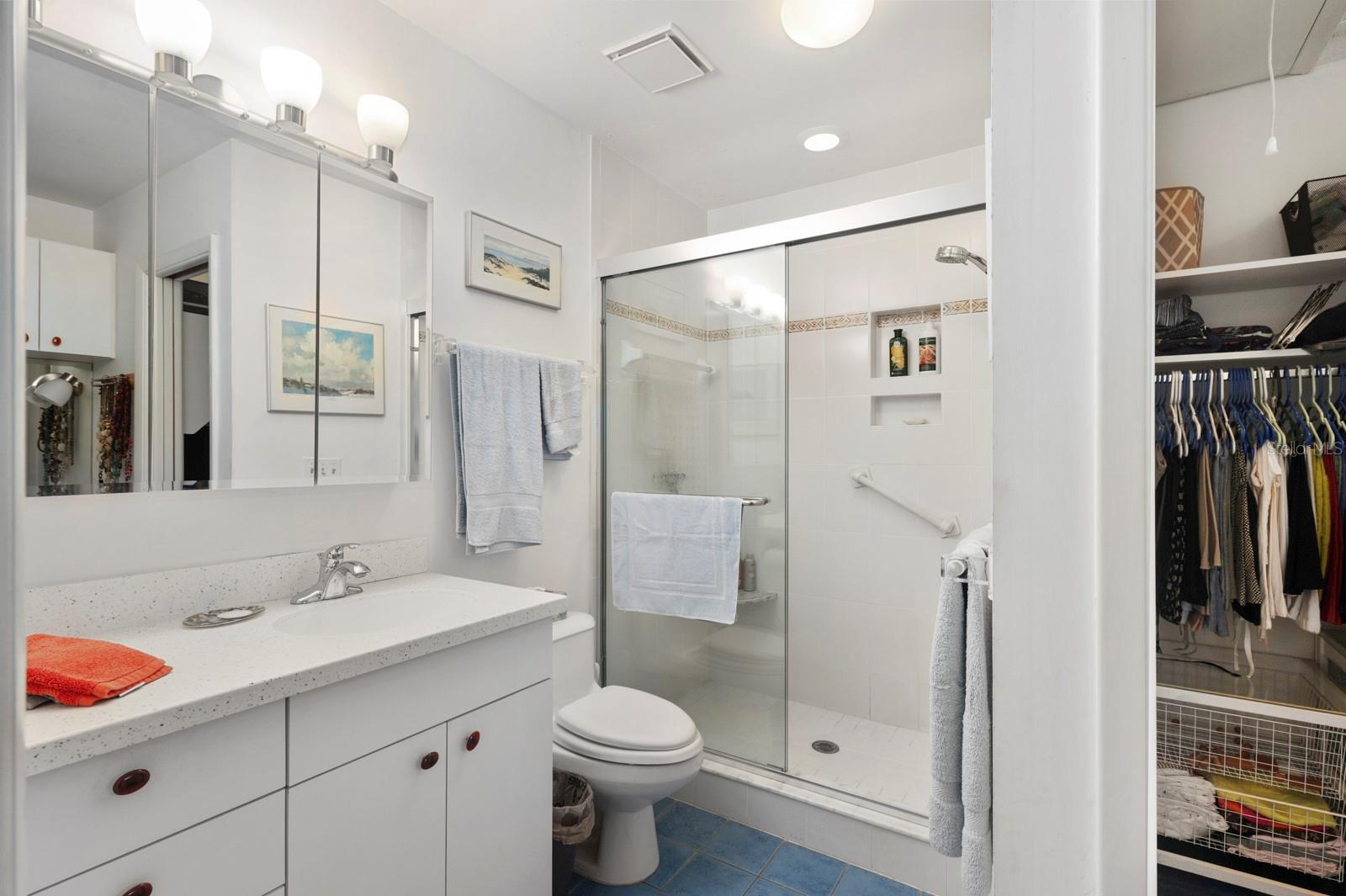 PELICAN COVE III - Residential