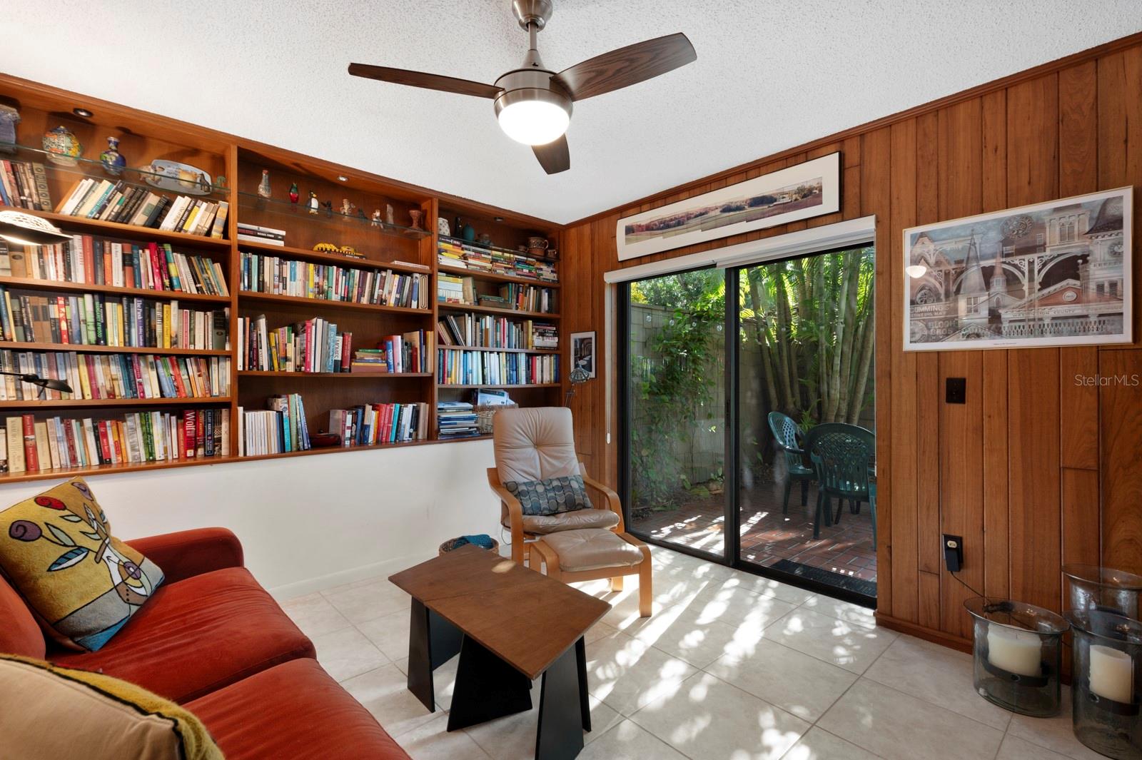 PELICAN COVE III - Residential