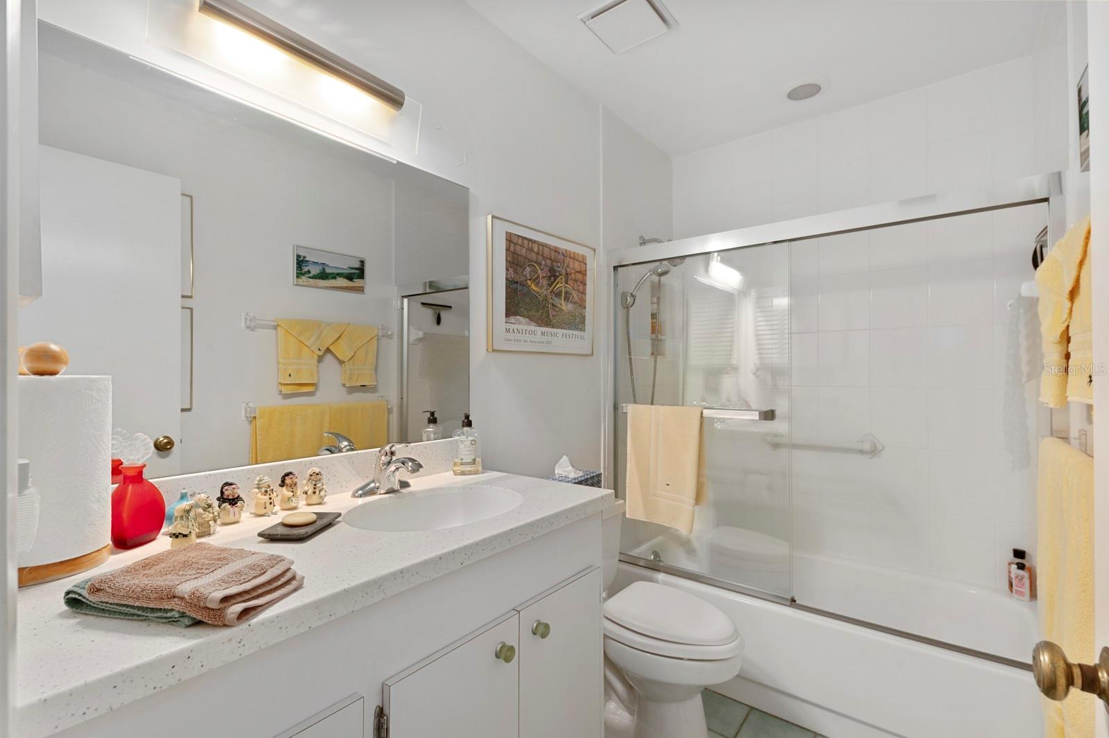 PELICAN COVE III - Residential