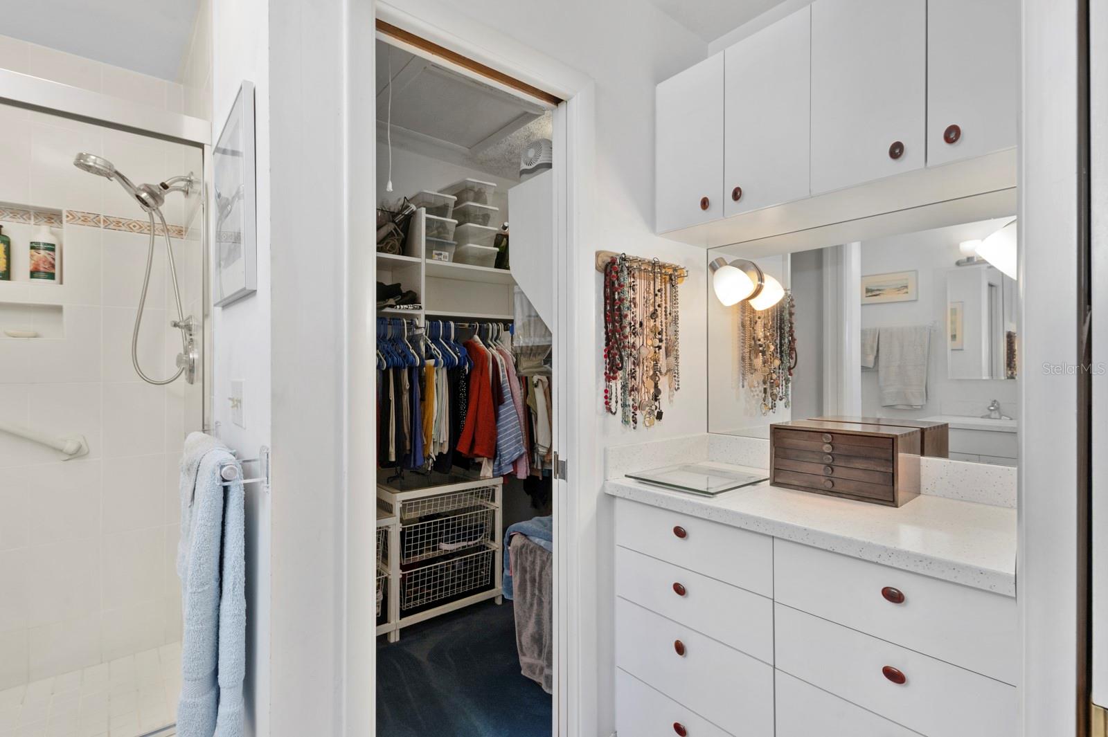 PELICAN COVE III - Residential