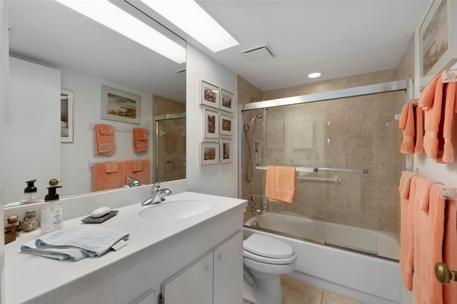 PELICAN COVE III - Residential