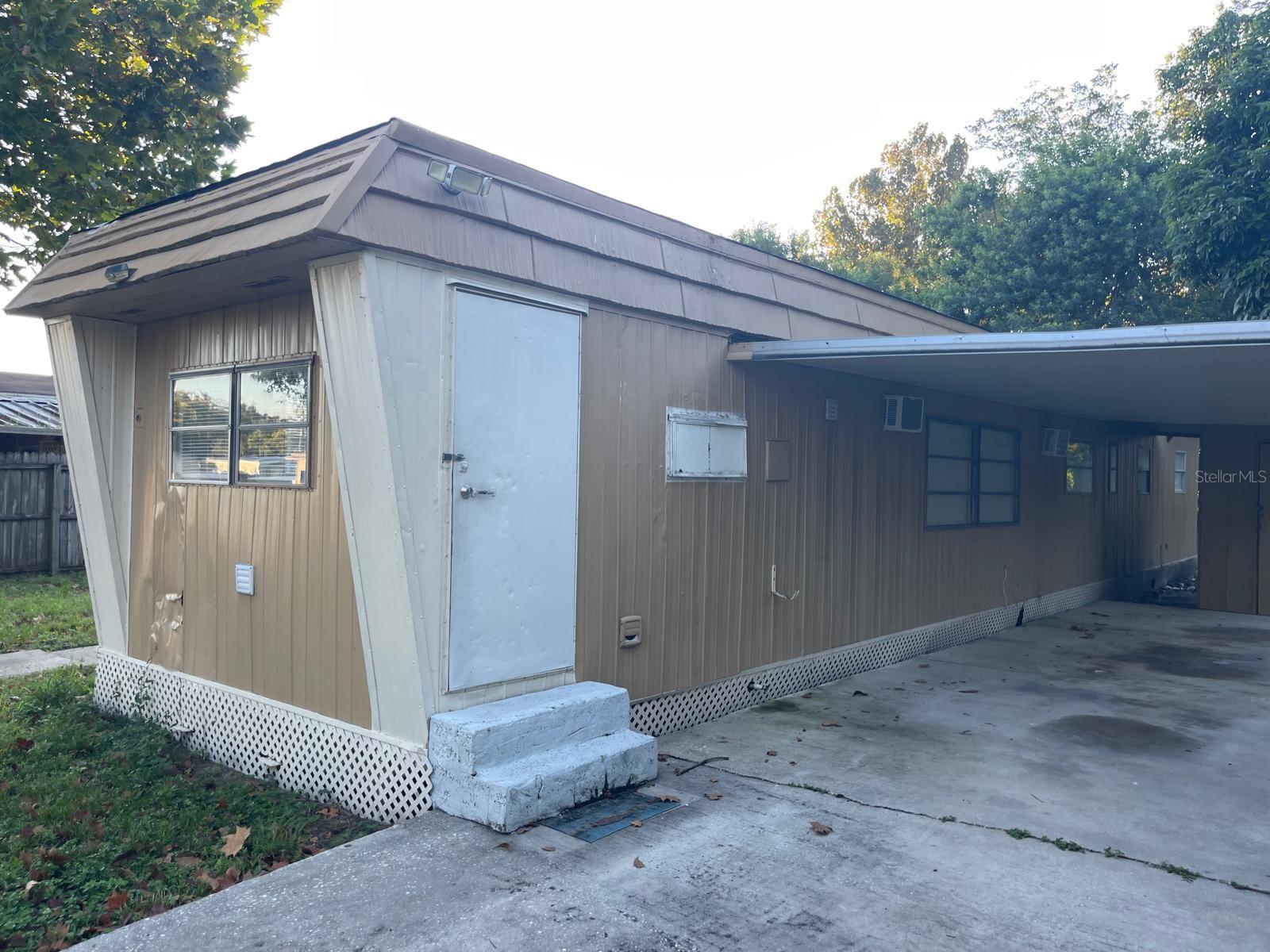 Cozy 2-Bedroom Mobile Home for Rent – Washer & Dryer Included!
Welcome to 6954 Pompeii Rd, a clean and comfortable 2-bedroom, 1-bath mobile home available for rent. This home offers a functional layout, plenty of natural light, and comes equipped with an in-unit washer and dryer for your convenience.
Located in a quiet area with easy access to nearby shopping, dining, and major roadways, this rental is ideal for anyone seeking affordable living in a central location.
Don’t miss out—schedule your showing today!
Equal Housing Opportunity