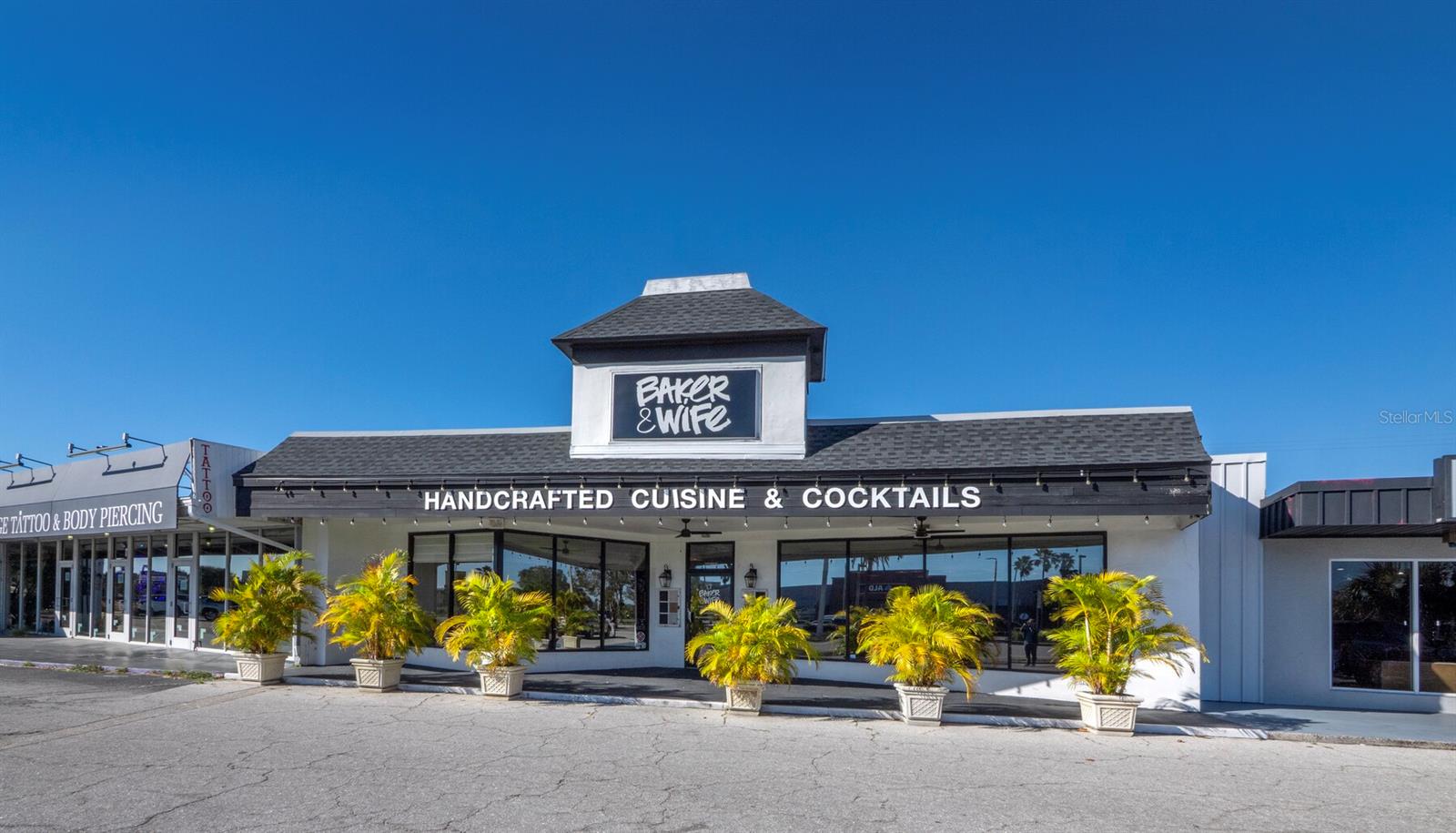 SUNLAND APTS - Residential