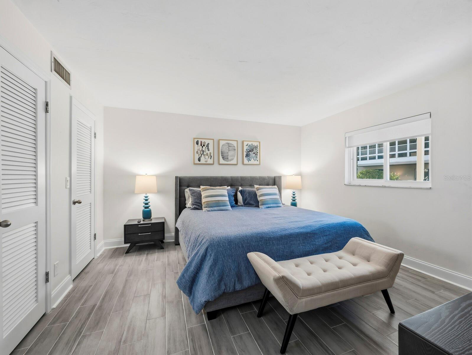 SUNLAND APTS - Residential