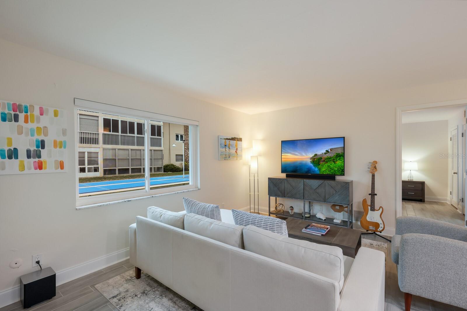 SUNLAND APTS - Residential