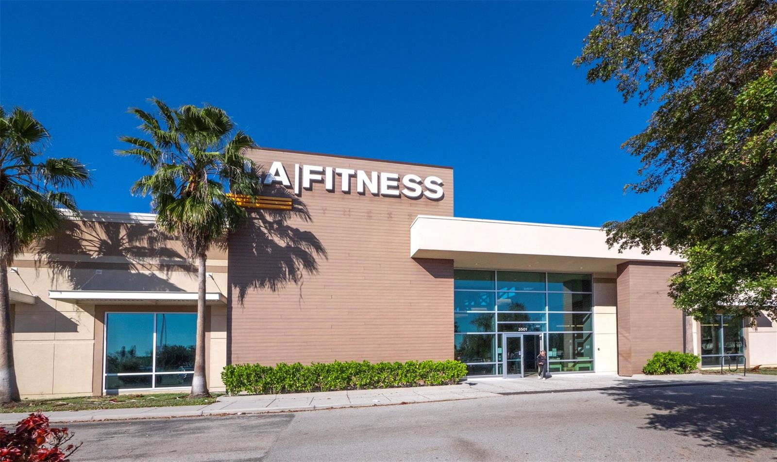 SUNLAND APTS - Residential