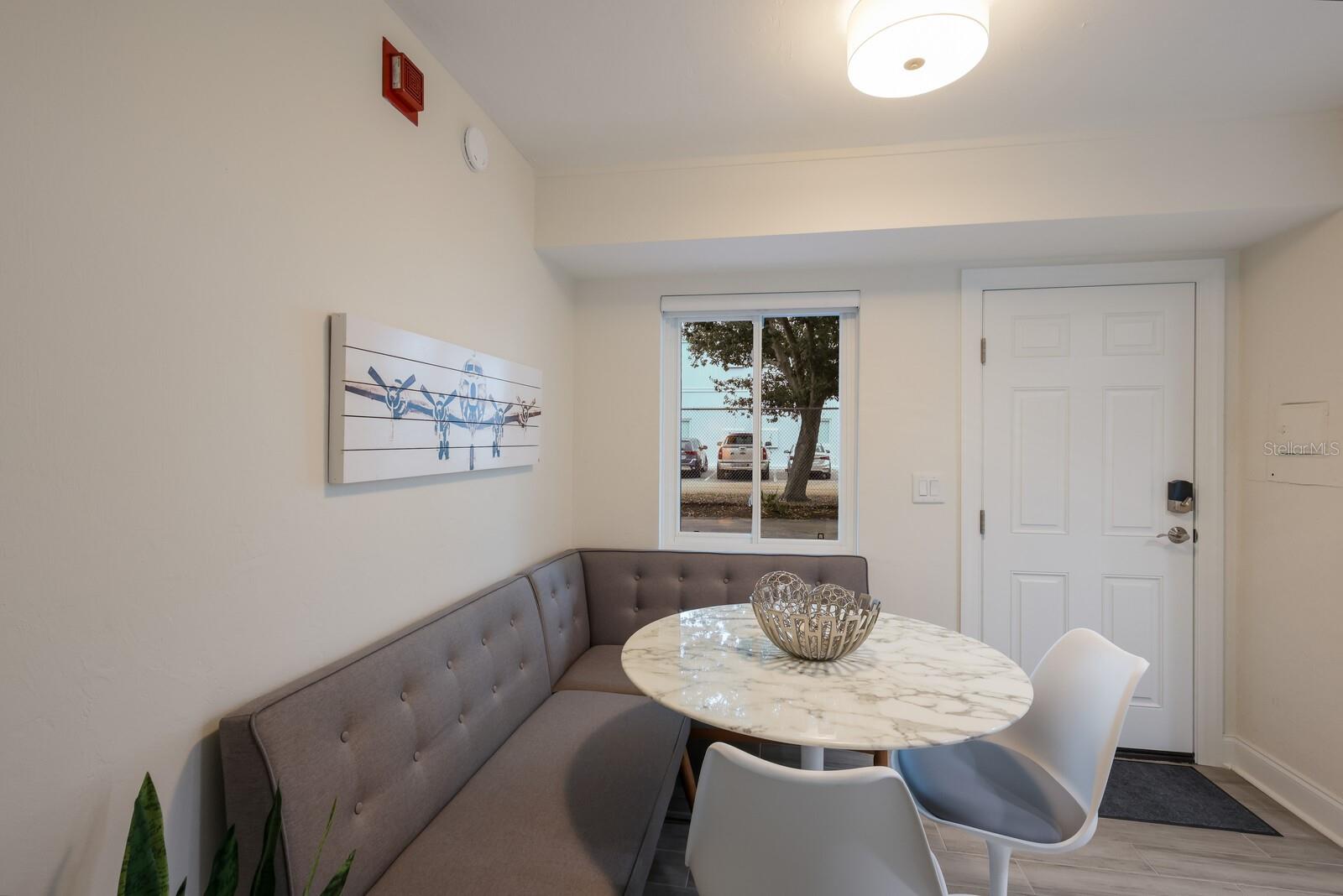 SUNLAND APTS - Residential