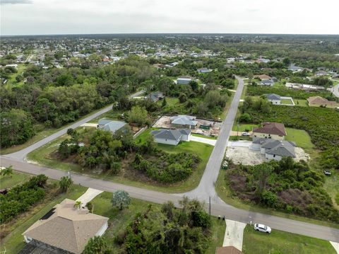 A home in NORTH PORT