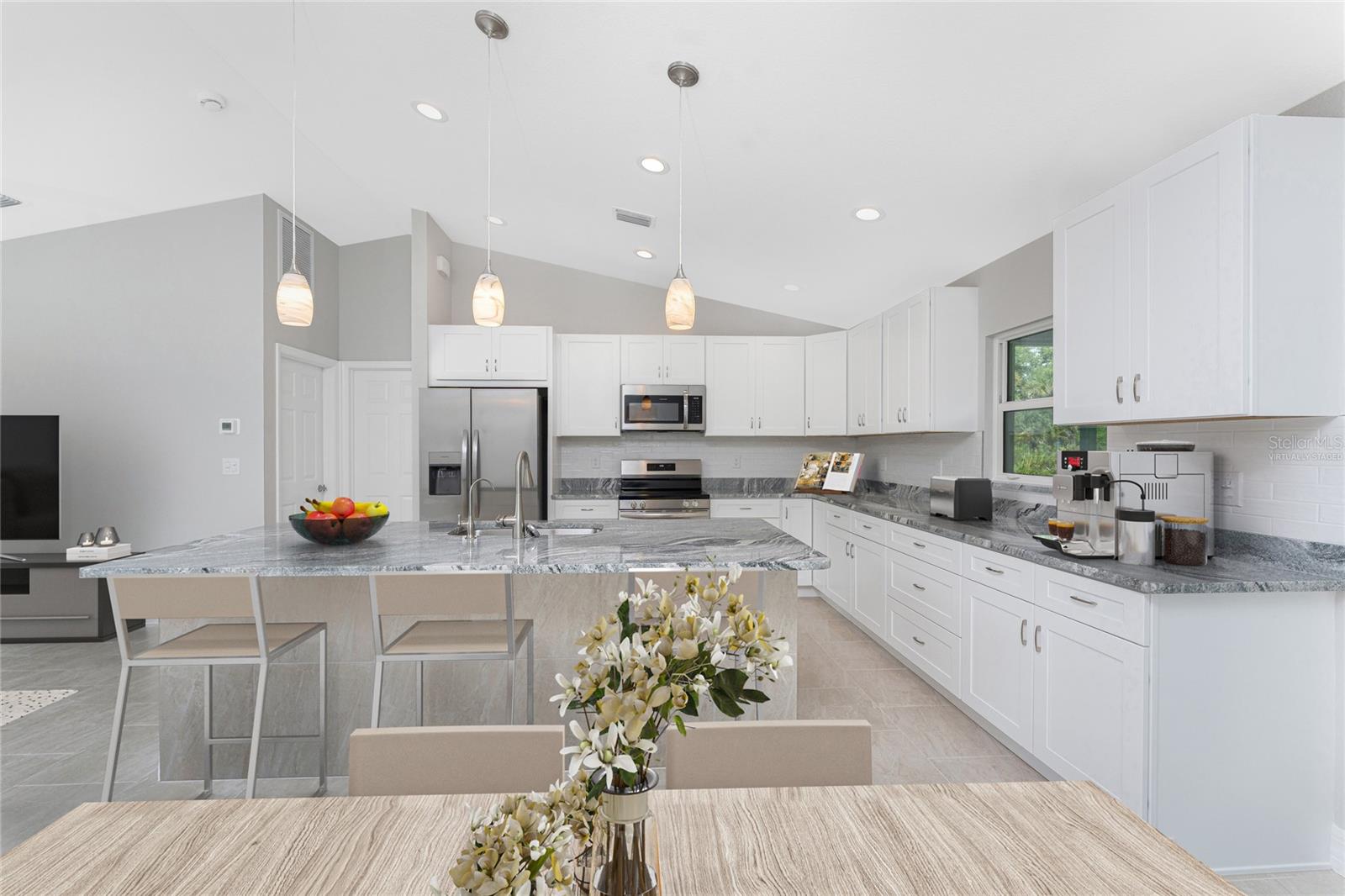 1566 - PORT CHARLOTTE SUB 22 - Residential