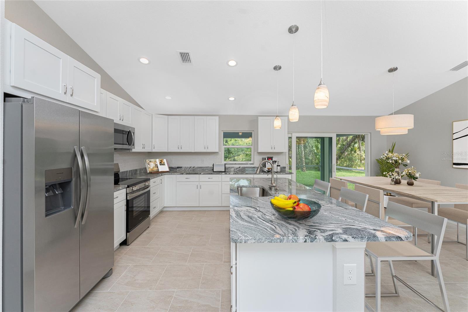1566 - PORT CHARLOTTE SUB 22 - Residential