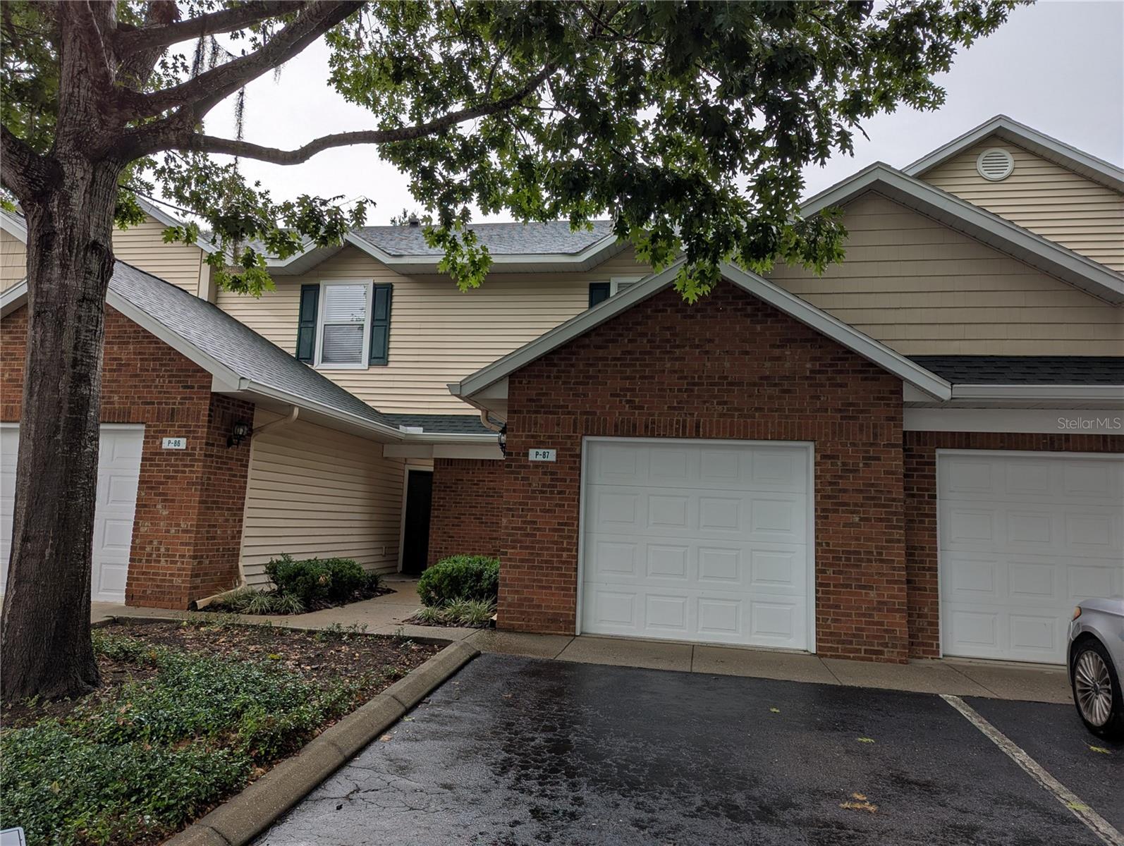 Welcome to this 2-bedroom, 2.5-bath condominium offering comfort, style, and convenience. Enjoy a spacious open layout, modern kitchen, and private en-suite bathrooms in both bedrooms. Located in The Greens at West End community with easy access to shopping, dining, and major roadways. Perfect for homeowners or investors alike!