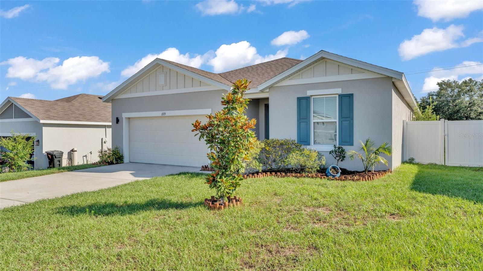 VISTA DEL LAGO PH II REP - Residential