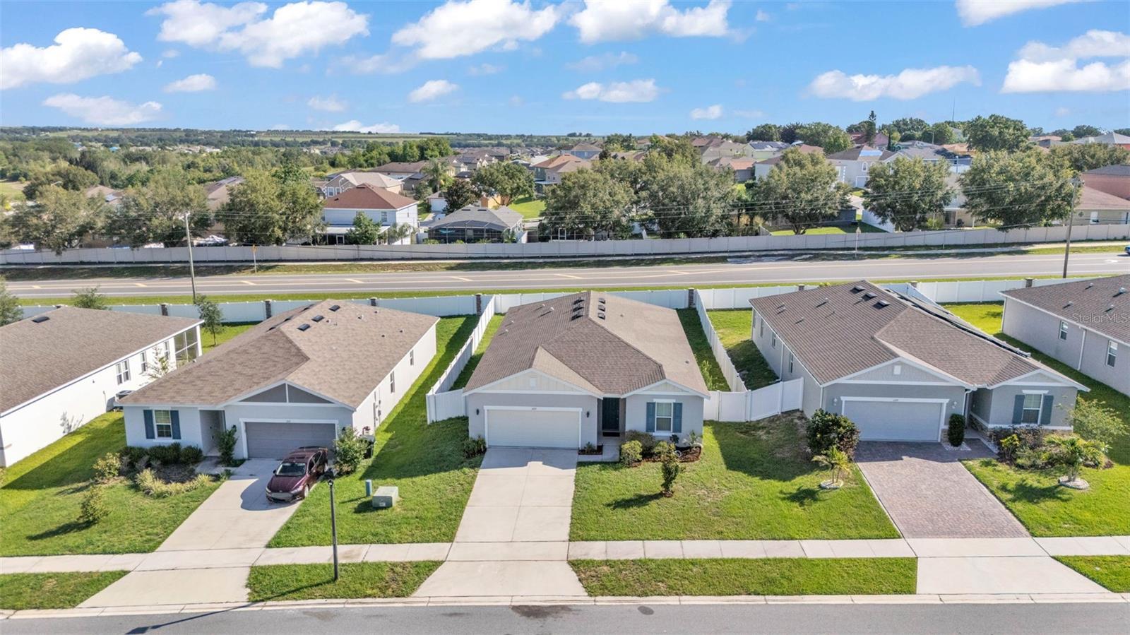 VISTA DEL LAGO PH II REP - Residential