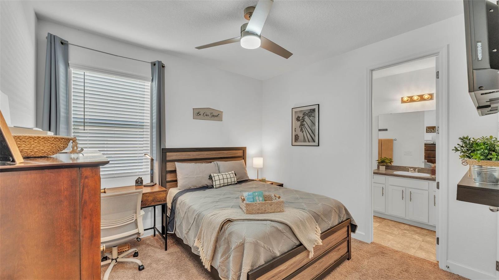 VISTA DEL LAGO PH II REP - Residential