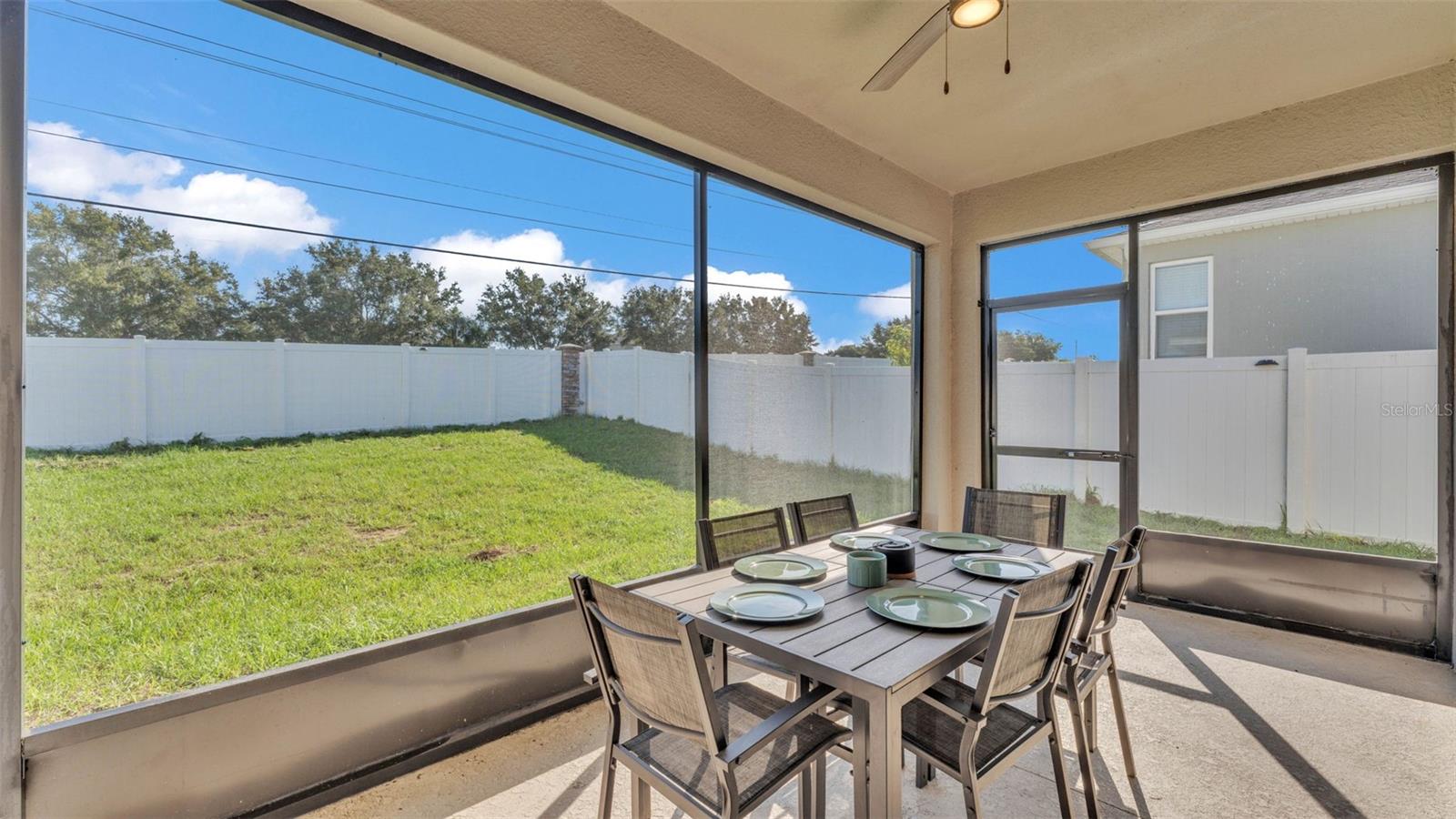 VISTA DEL LAGO PH II REP - Residential