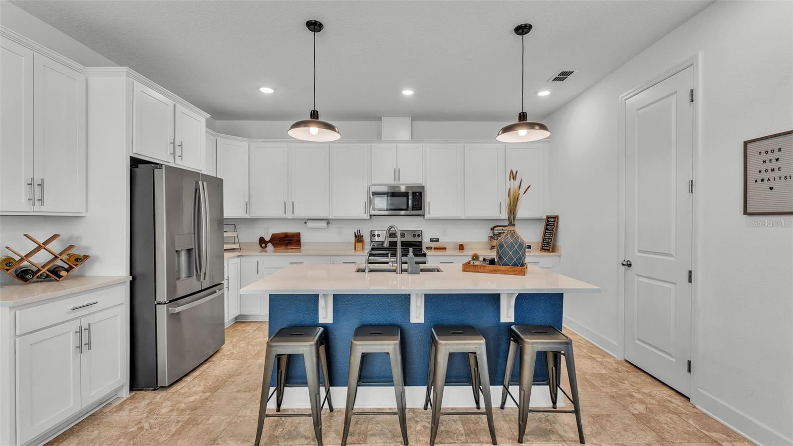 VISTA DEL LAGO PH II REP - Residential