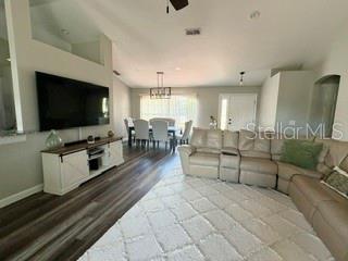 825 BREEZY LAKE WAY