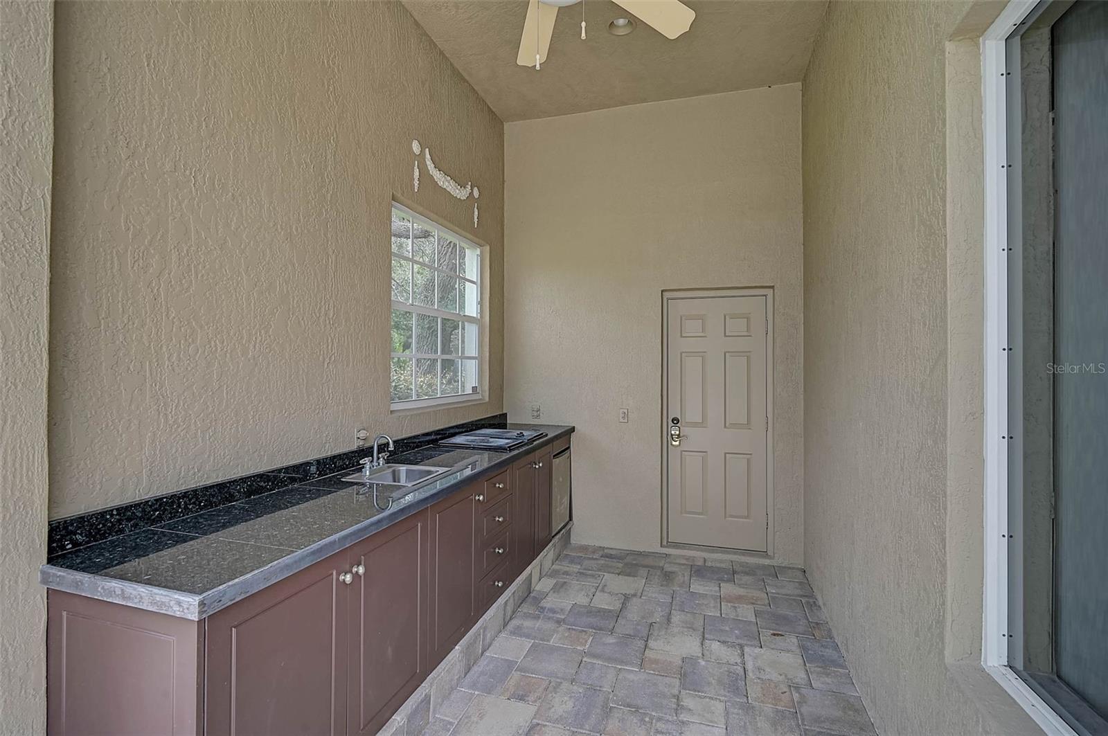 OAKS 2 PH 2 - Residential Lease