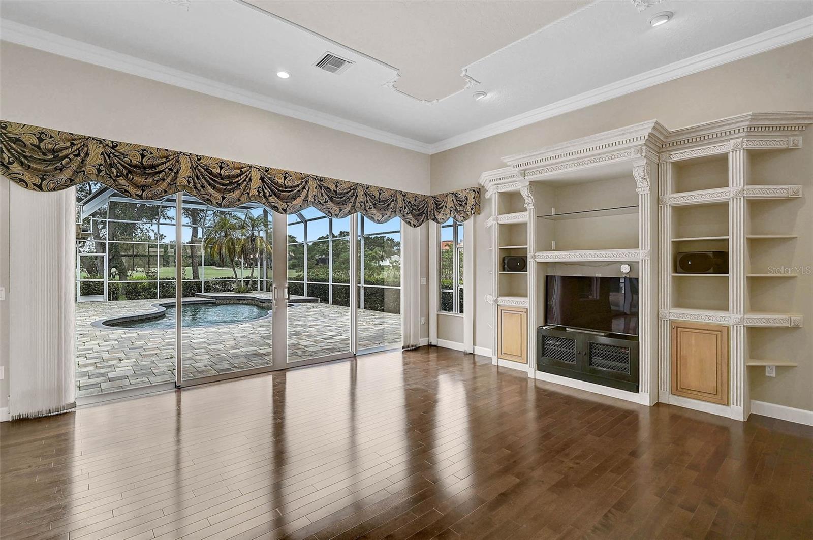 OAKS 2 PH 2 - Residential Lease