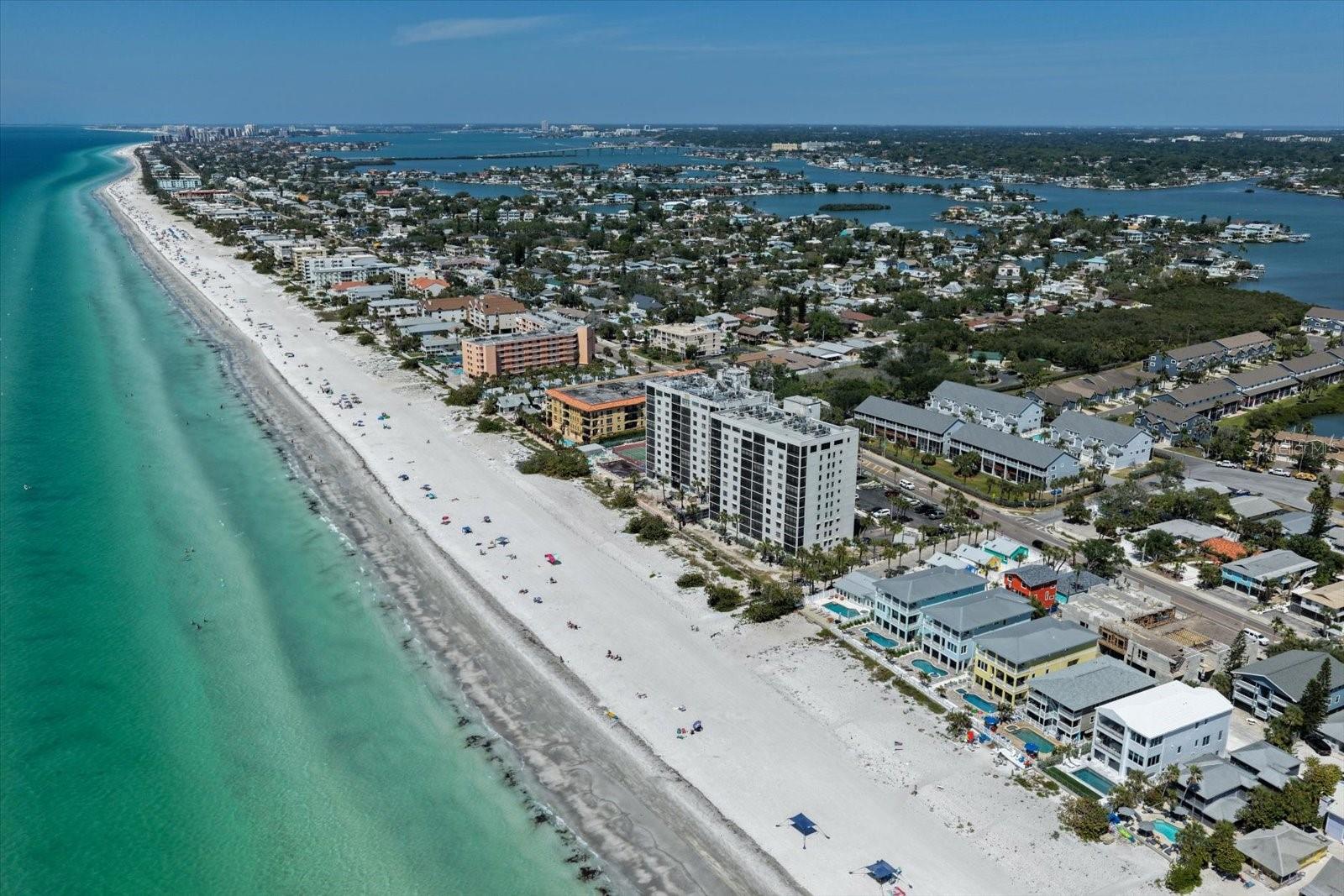 REFLECTIONS ON THE GULF CONDO - Residential