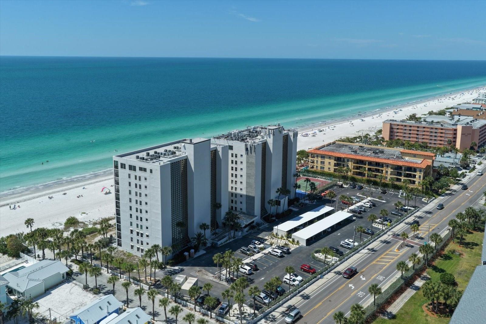 REFLECTIONS ON THE GULF CONDO - Residential