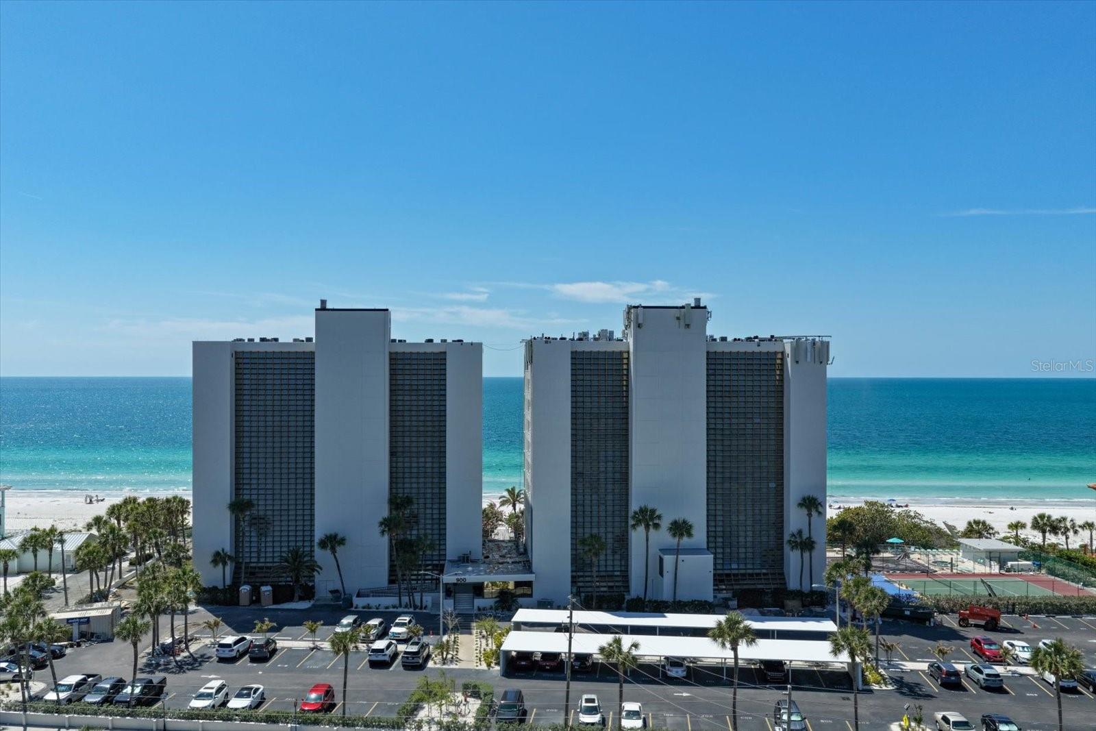 REFLECTIONS ON THE GULF CONDO - Residential