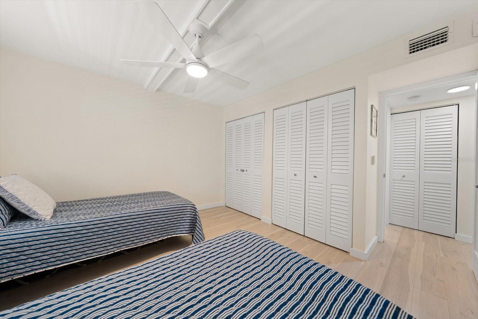 REFLECTIONS ON THE GULF CONDO - Residential