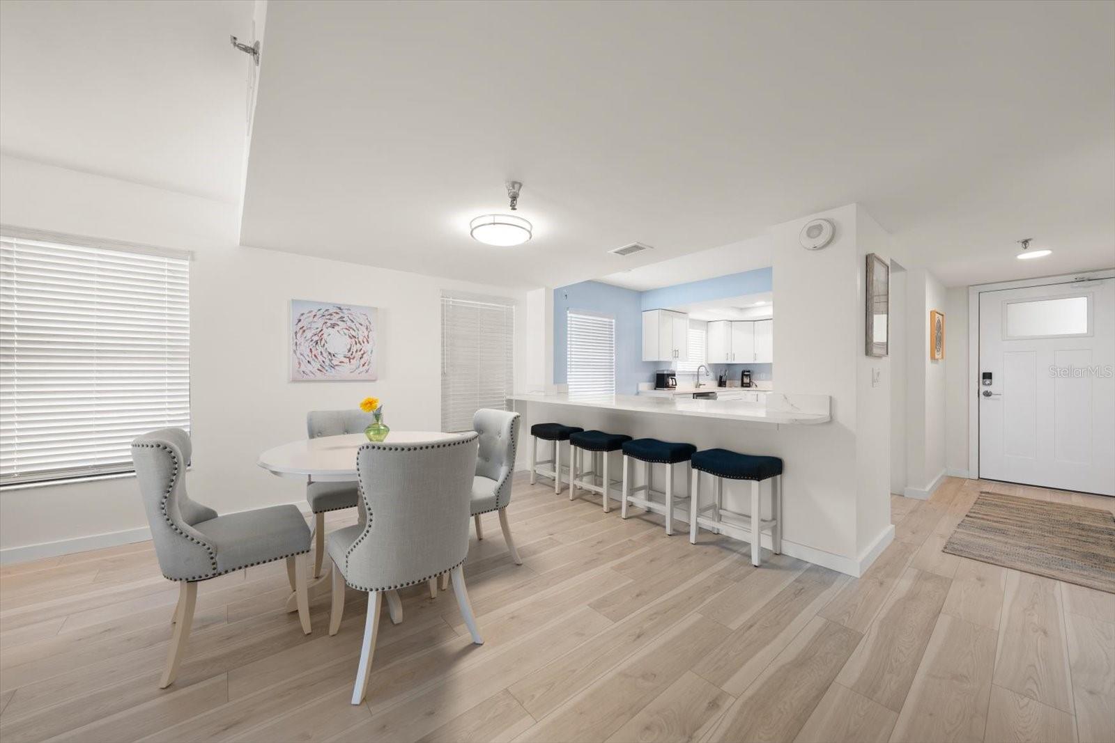 REFLECTIONS ON THE GULF CONDO - Residential