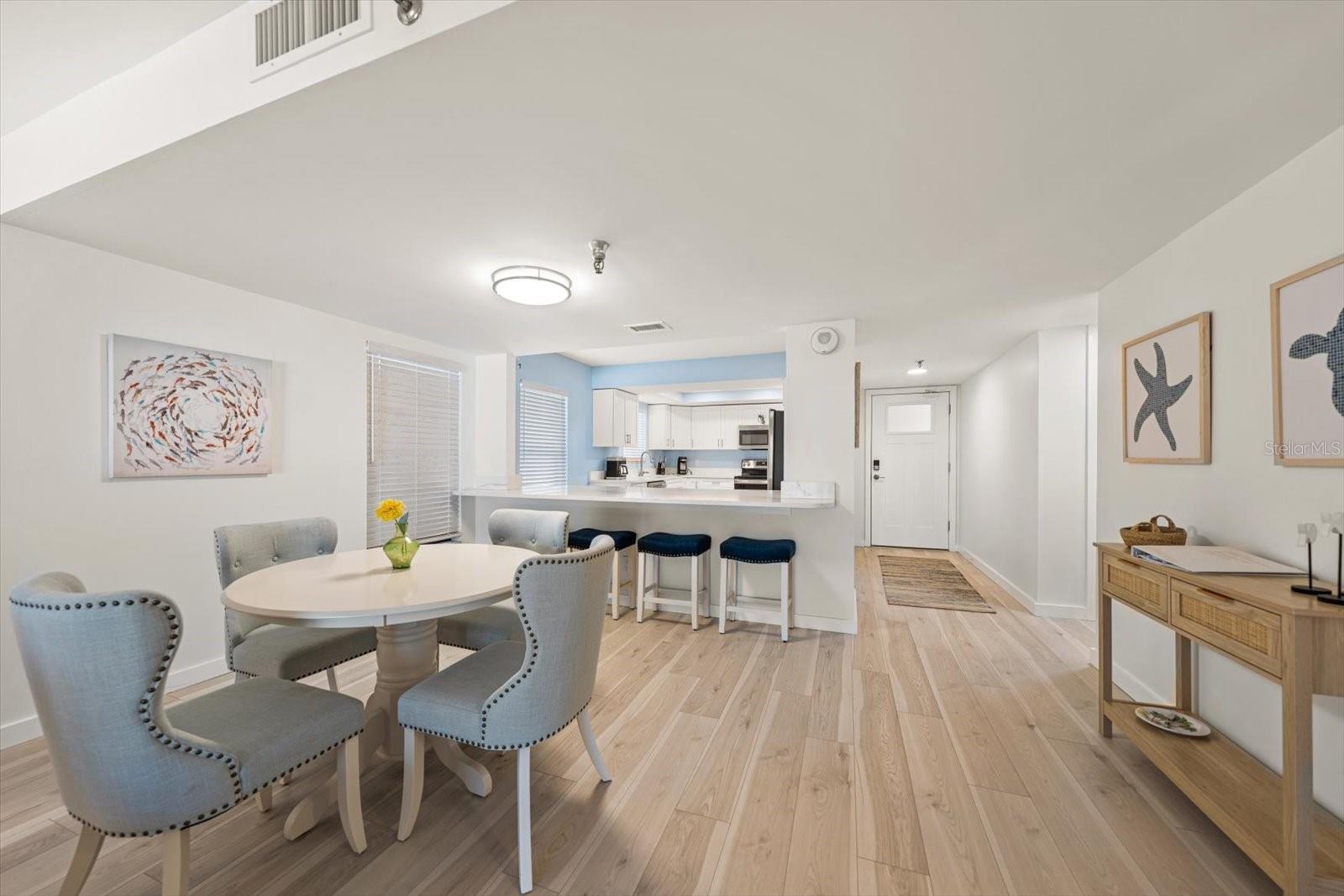 REFLECTIONS ON THE GULF CONDO - Residential