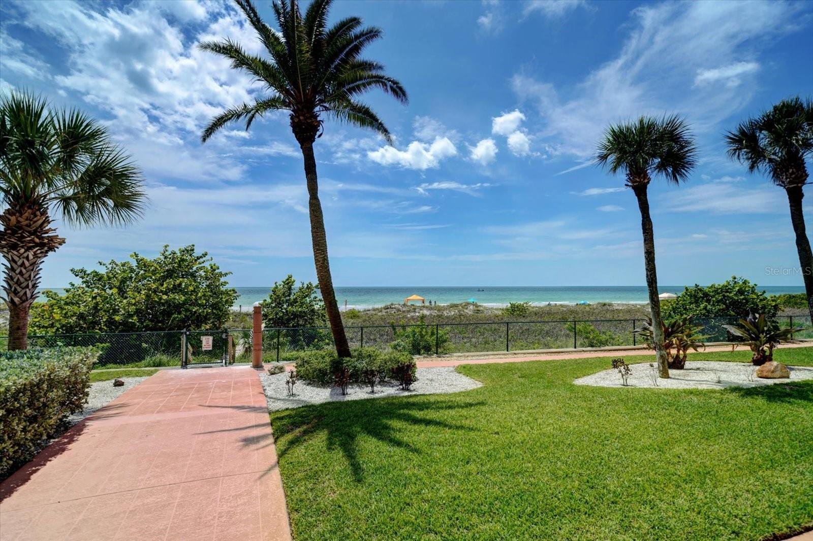 REFLECTIONS ON THE GULF CONDO - Residential