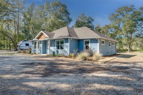 A home in HIGH SPRINGS