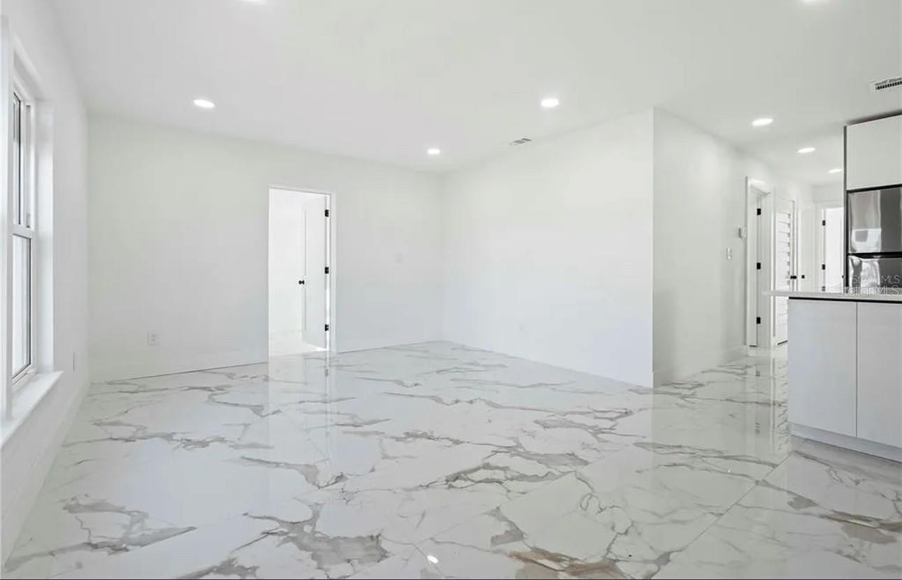 5101 TOWN N COUNTRY BOULEVARD