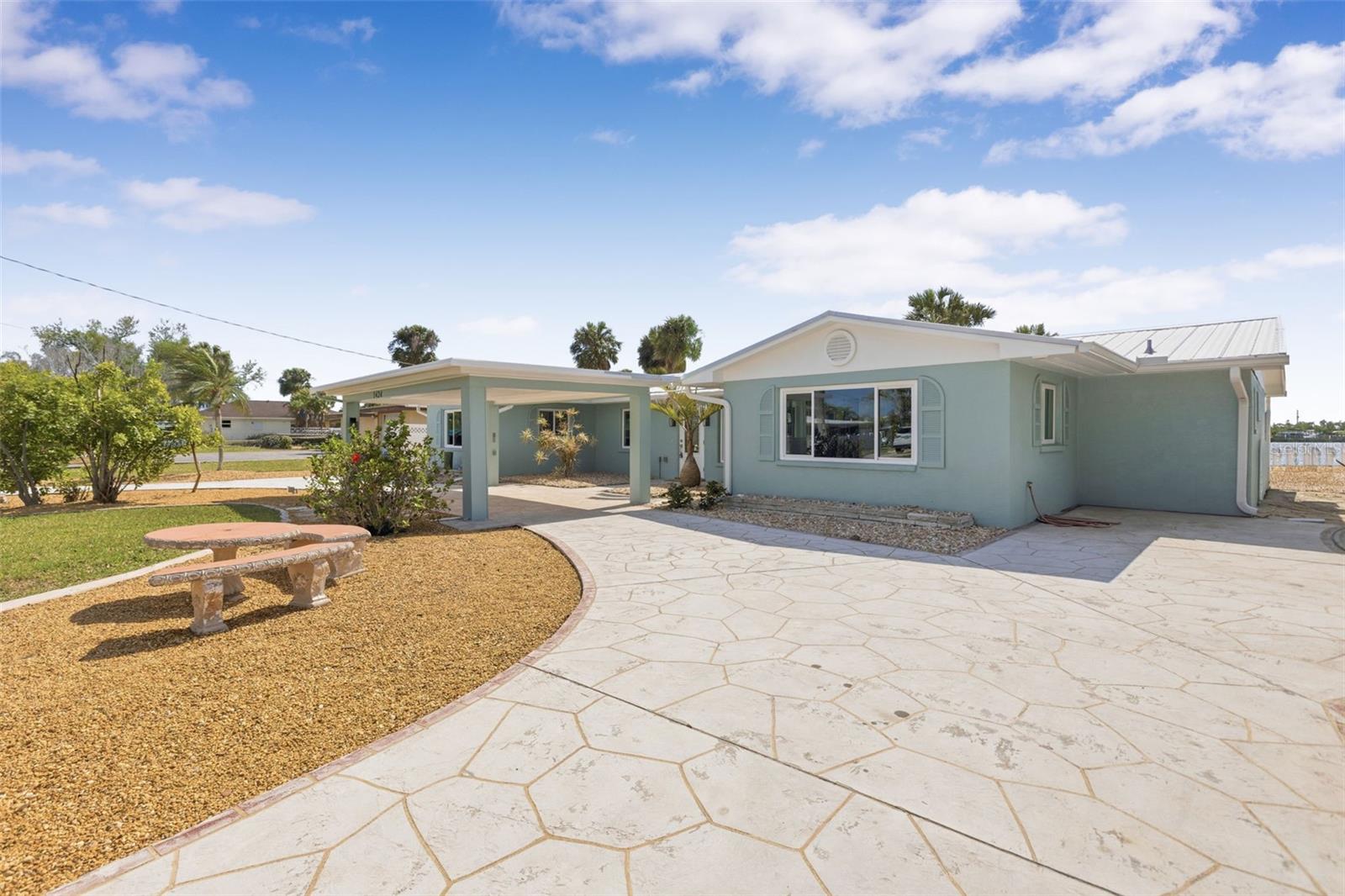 POINT PINES - Residential